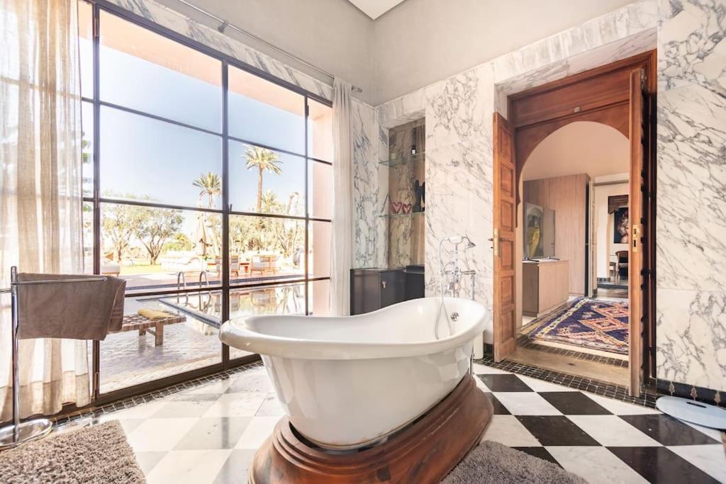 Villa May Sur Le Golf De La Palmeraie With Cooker And Butler Included Marrakesh Ngoại thất bức ảnh