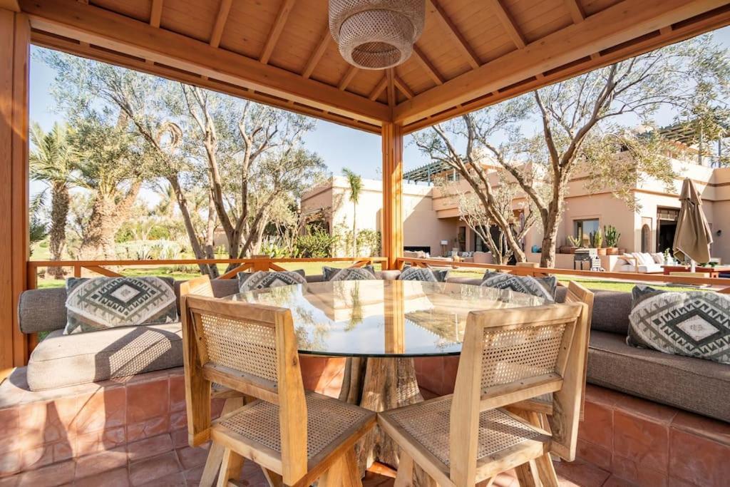 Villa May Sur Le Golf De La Palmeraie With Cooker And Butler Included Marrakesh Ngoại thất bức ảnh